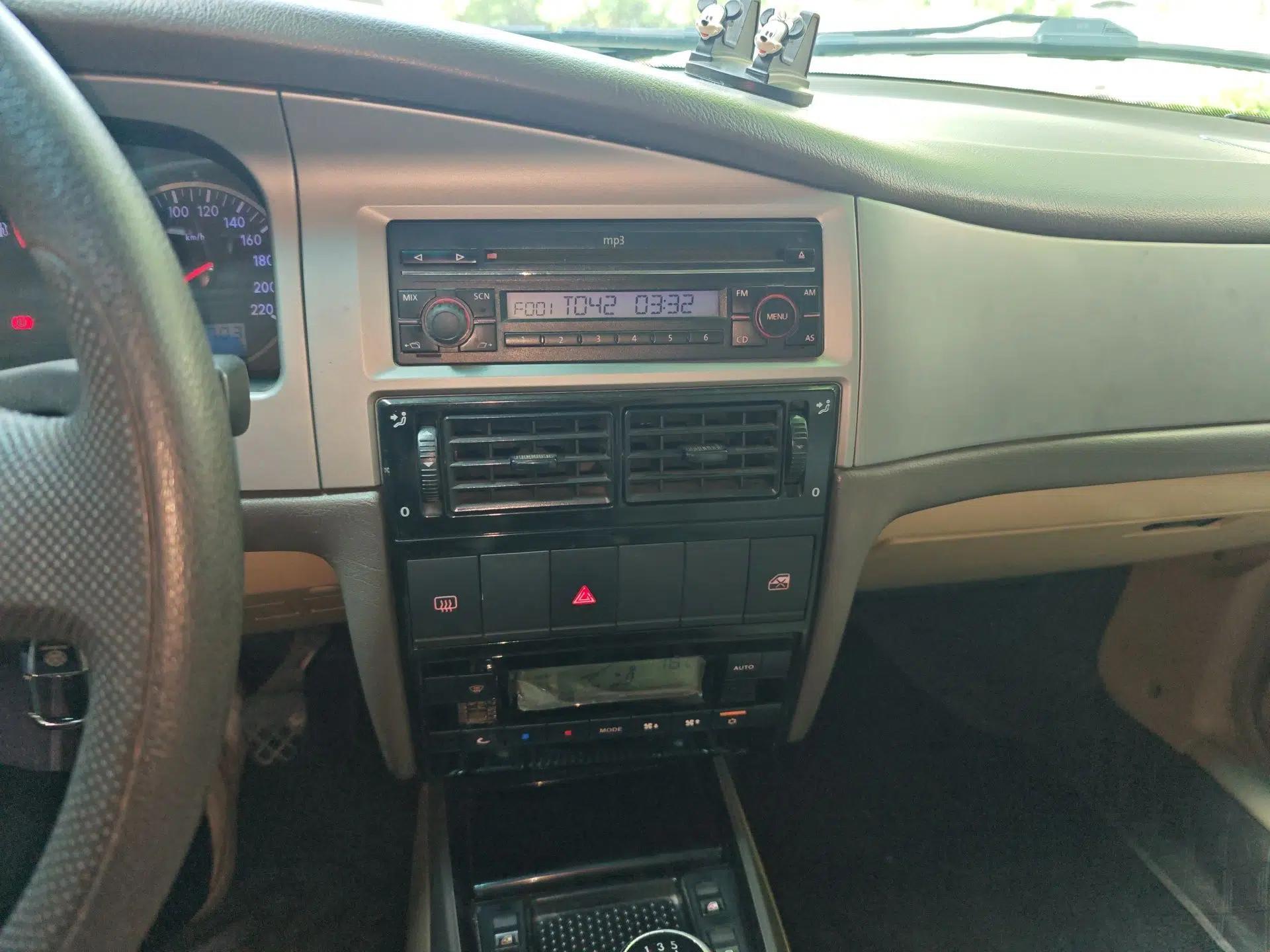 Volkswagen Santana Vista 2008 1.8L Manual Comfort Edition — миниатюра 14