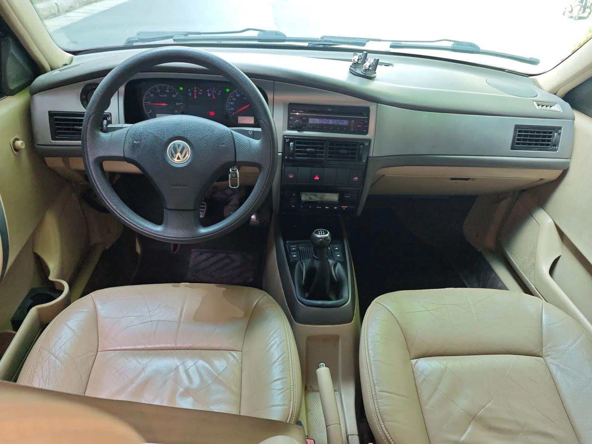 Volkswagen Santana Vista 2008 1.8L Manual Comfort Edition — миниатюра 10