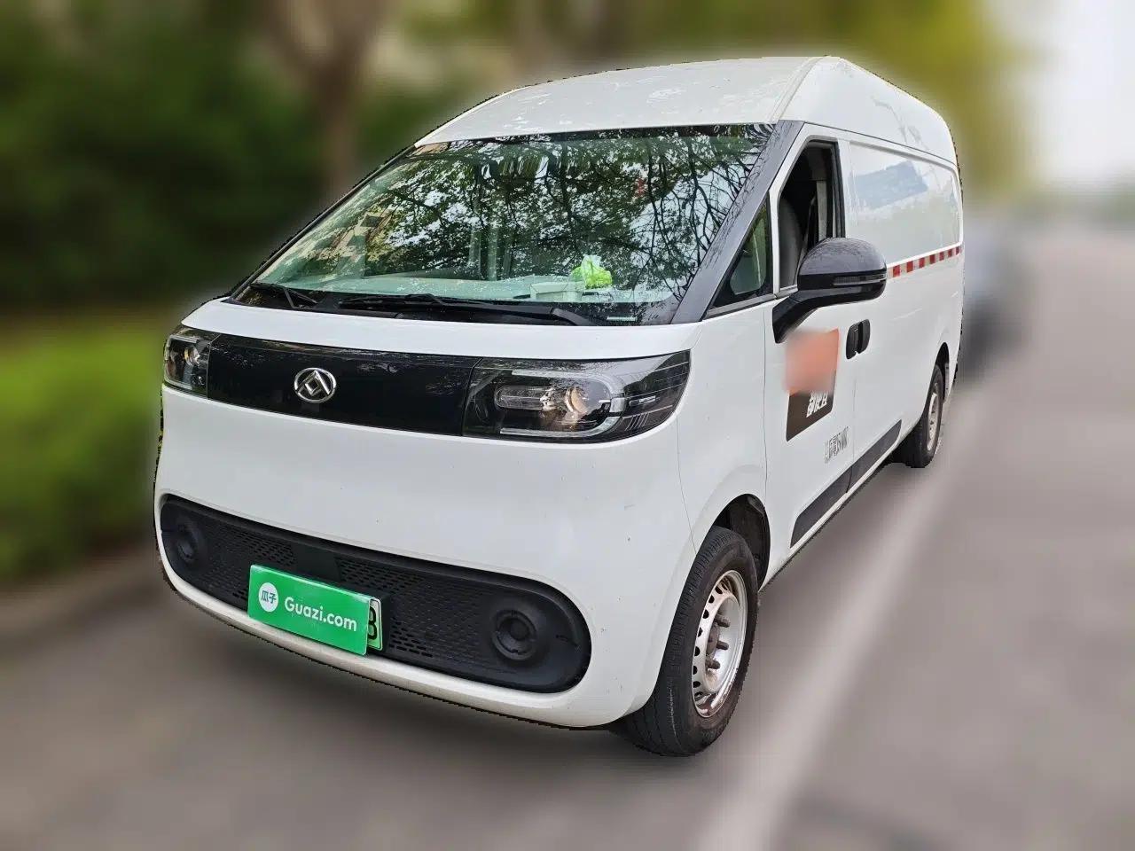 SAIC MAXUS Dana V1 2024 V1 Long Wheelbase High Roof (51 kWh) — миниатюра 1