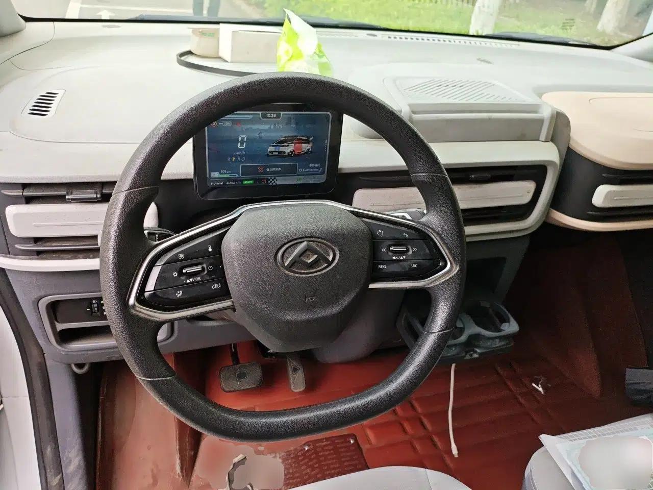 SAIC MAXUS Dana V1 2024 V1 Long Wheelbase High Roof (51 kWh) — миниатюра 11