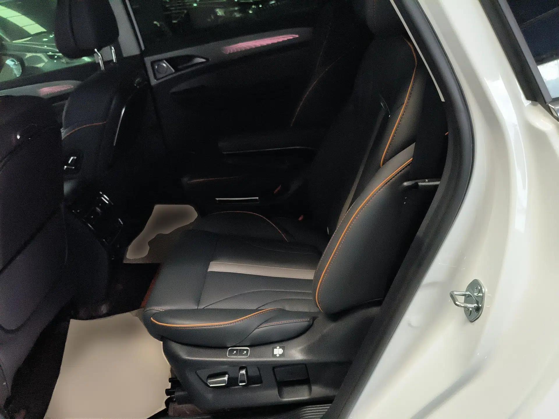 FORTHING Yacht 2024 1.5T DCT Guanhai Edition — миниатюра 20