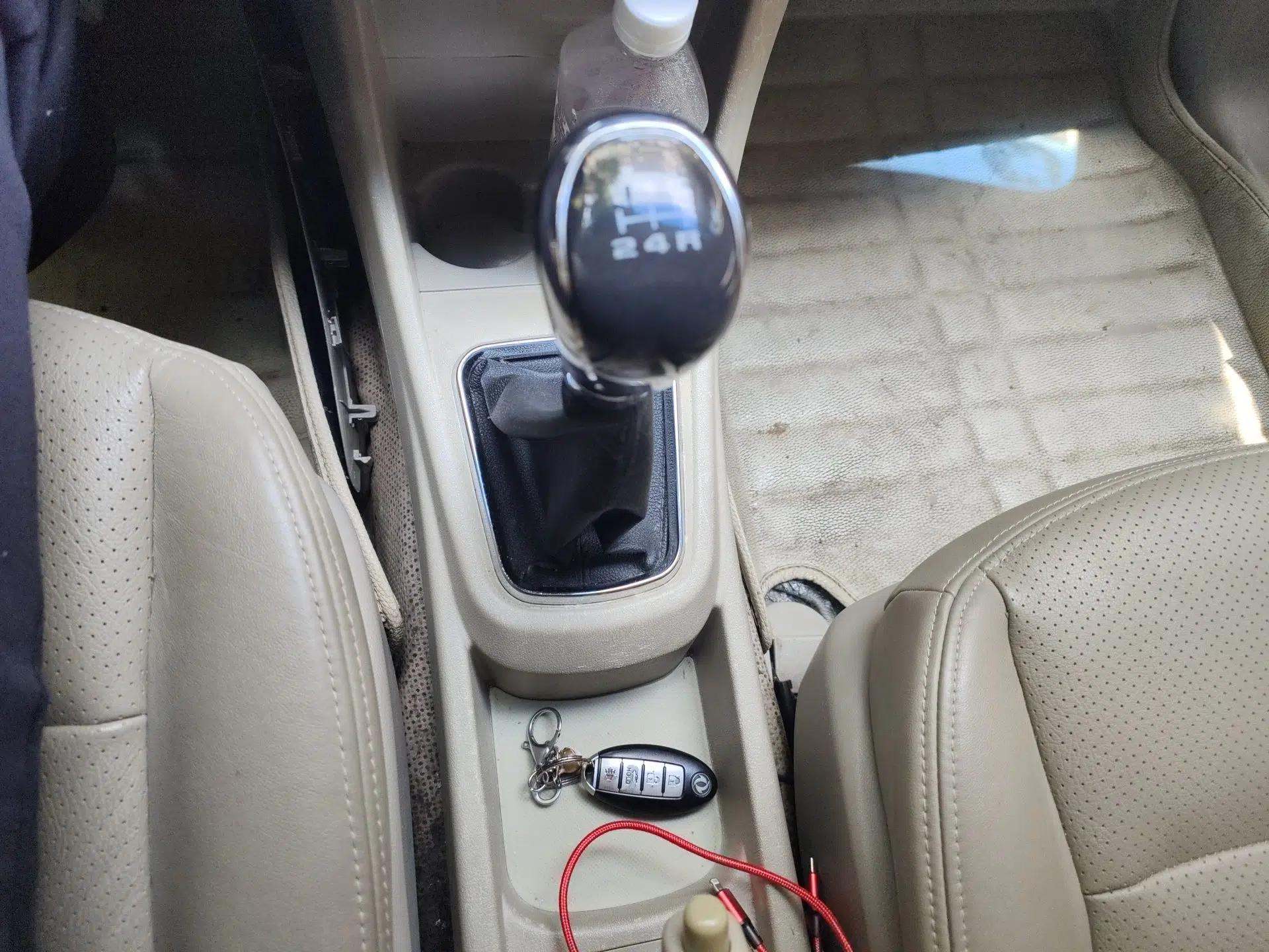 Dongfeng Aeolus A60 2014 1.6L Manual Luxury Model — миниатюра 15