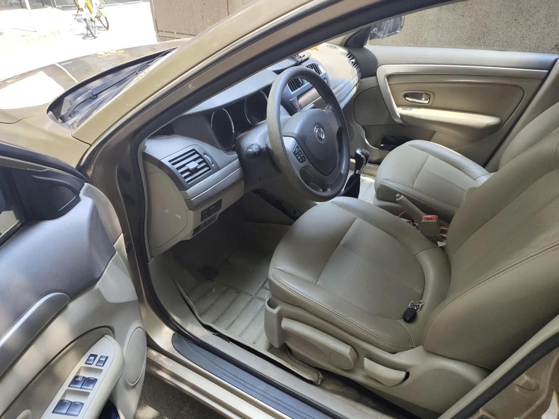 Dongfeng Aeolus A60 2014 1.6L Manual Luxury Model — миниатюра 17