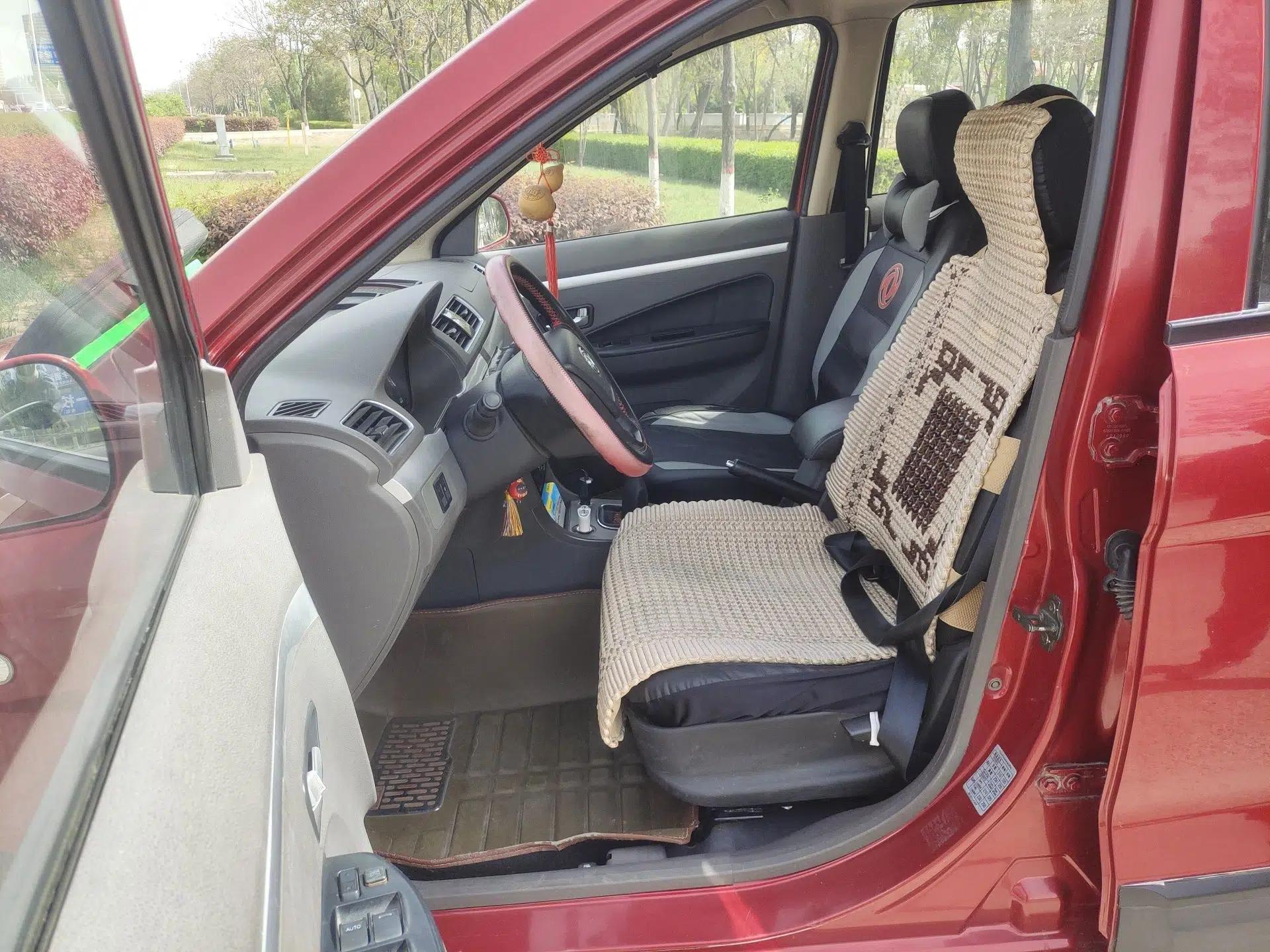 Dongfeng Fengon 360 2015 1.5L Manual Comfort 7-Seater China IV Standard — миниатюра 16