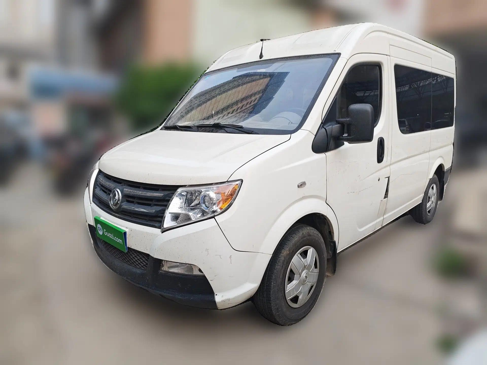 Dongfeng Yufeng 2014 2.5T YuliBao Logistics Vehicle Standard Features Include Short Wheelbase with Mid-Roof ZD25 — миниатюра 1