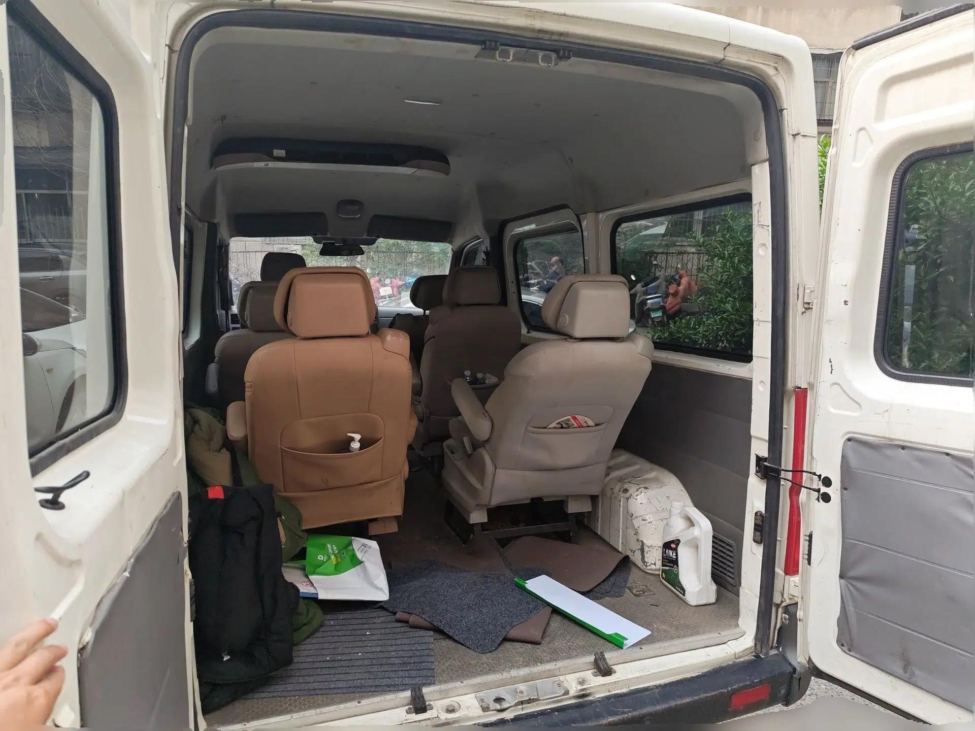 Dongfeng Yufeng 2014 2.5T YuliBao Logistics Vehicle Standard Features Include Short Wheelbase with Mid-Roof ZD25 — миниатюра 20