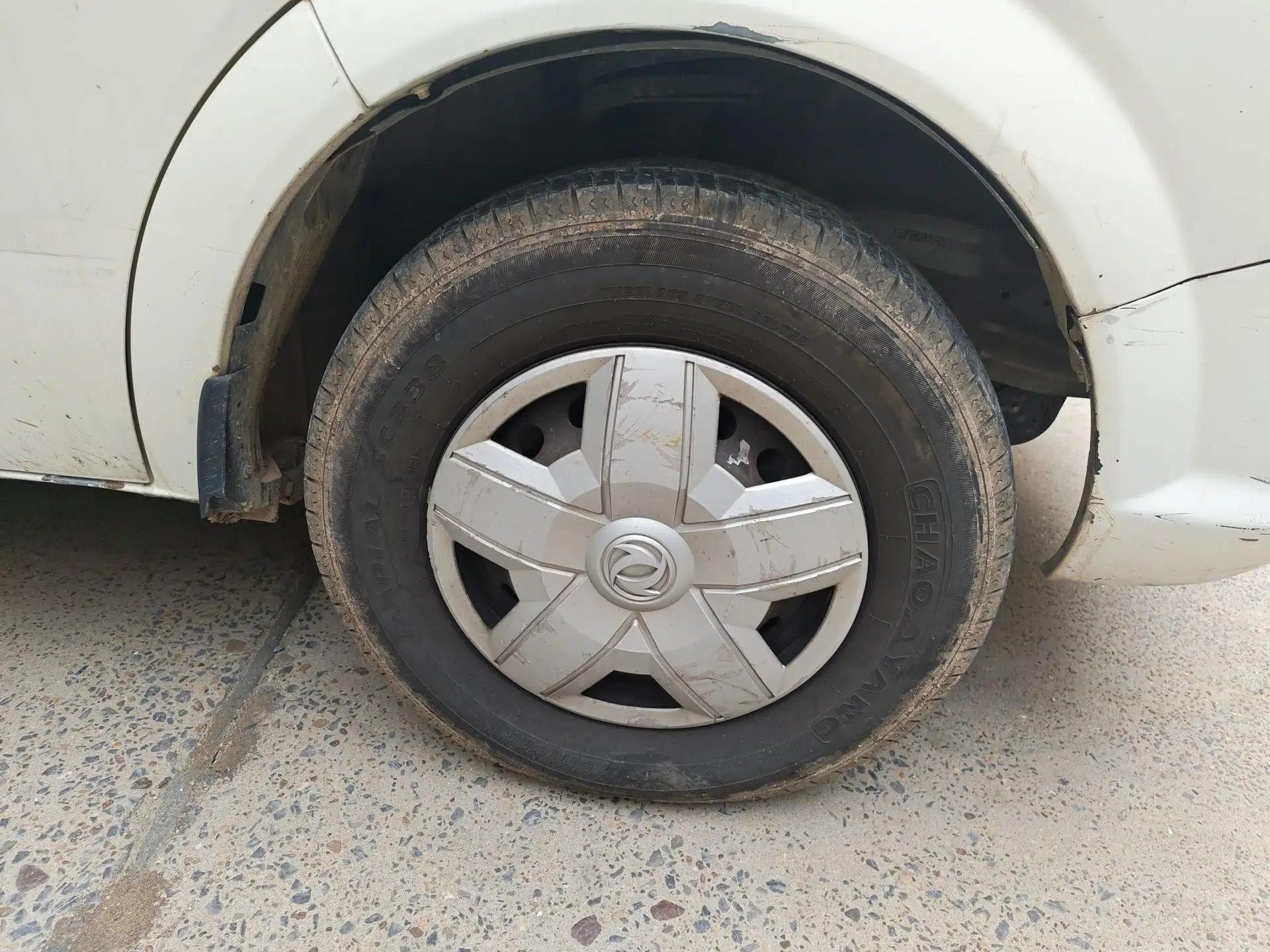 Dongfeng Yufeng 2014 2.5T YuliBao Logistics Vehicle Standard Features Include Short Wheelbase with Mid-Roof ZD25 — миниатюра 8