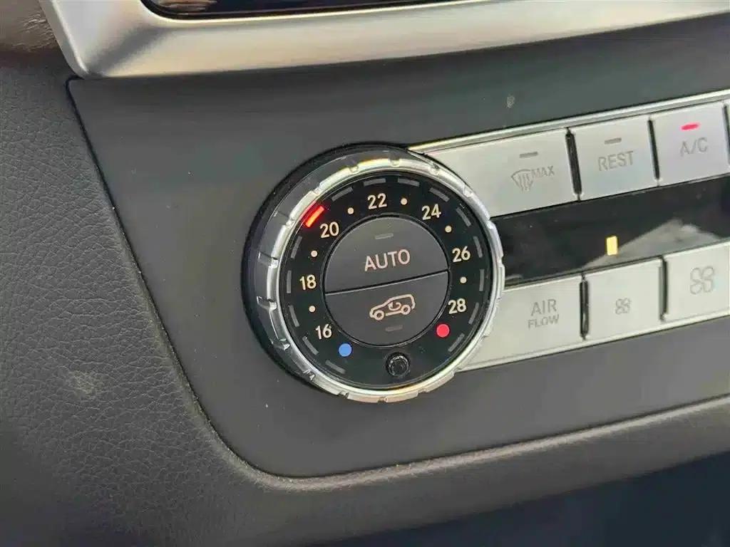 Beijing BJ90 2021 4.0T Premium Edition — миниатюра 13