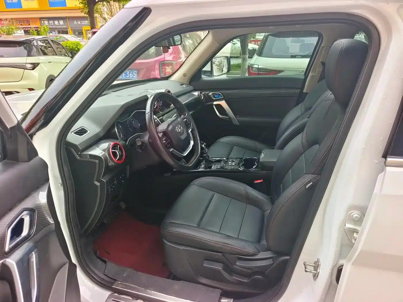 Beijing BJ20 2016 1.5T CVT Luxury Edition — миниатюра 9
