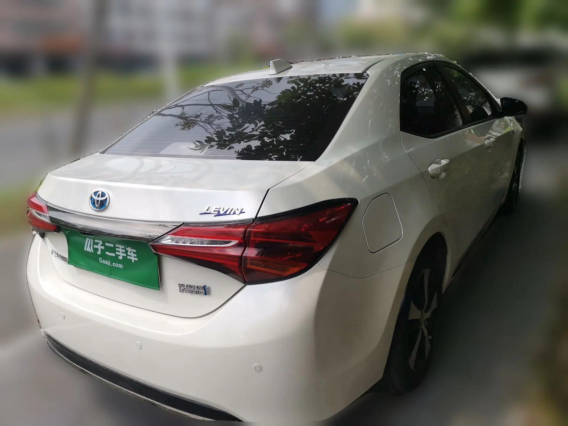 Toyota Levin Hybrid E+ 2019 1.8L PH GS E-CVT Elite Edition — миниатюра 6