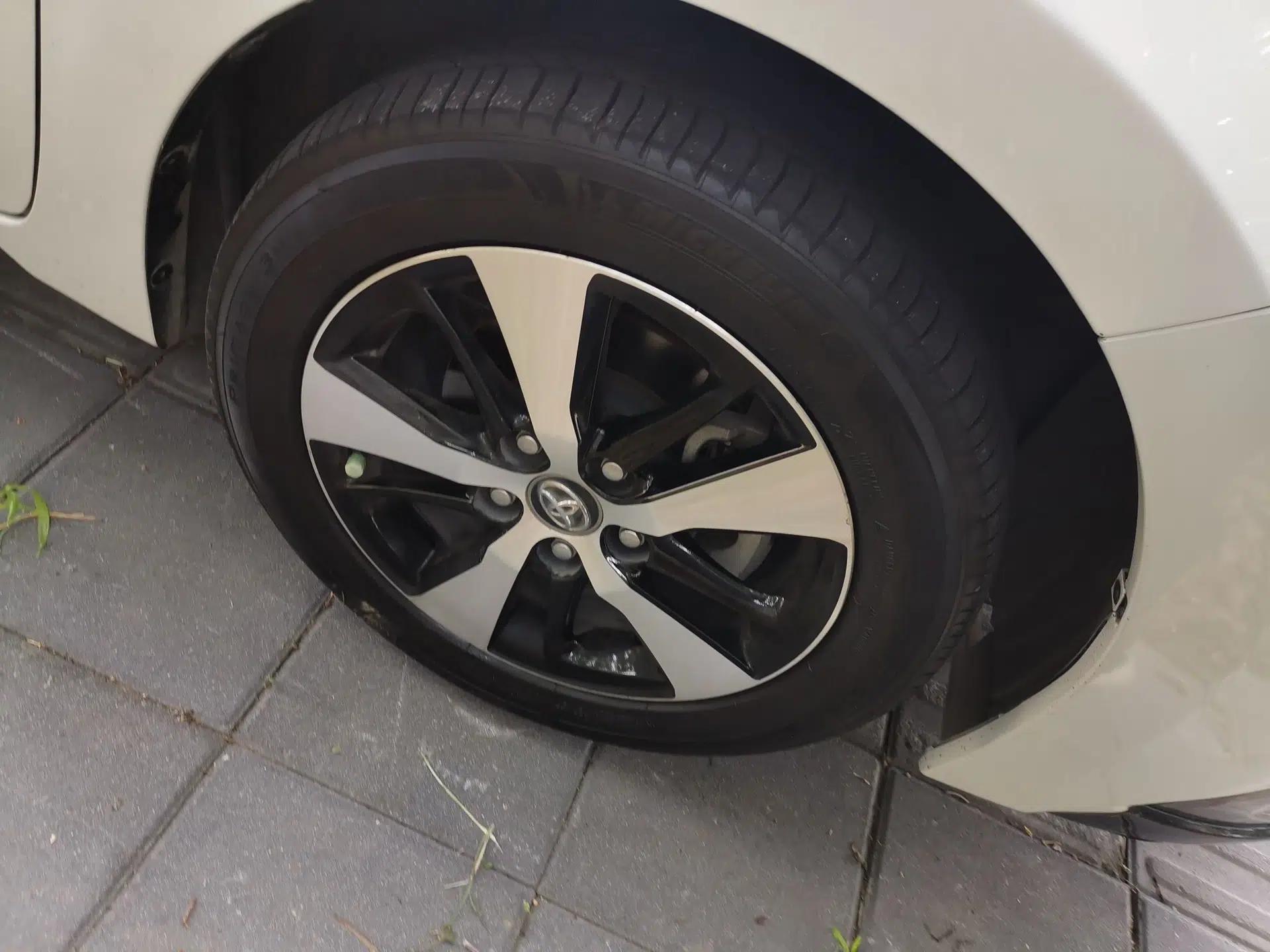 Toyota Levin Hybrid E+ 2019 1.8L PH GS E-CVT Elite Edition — миниатюра 8