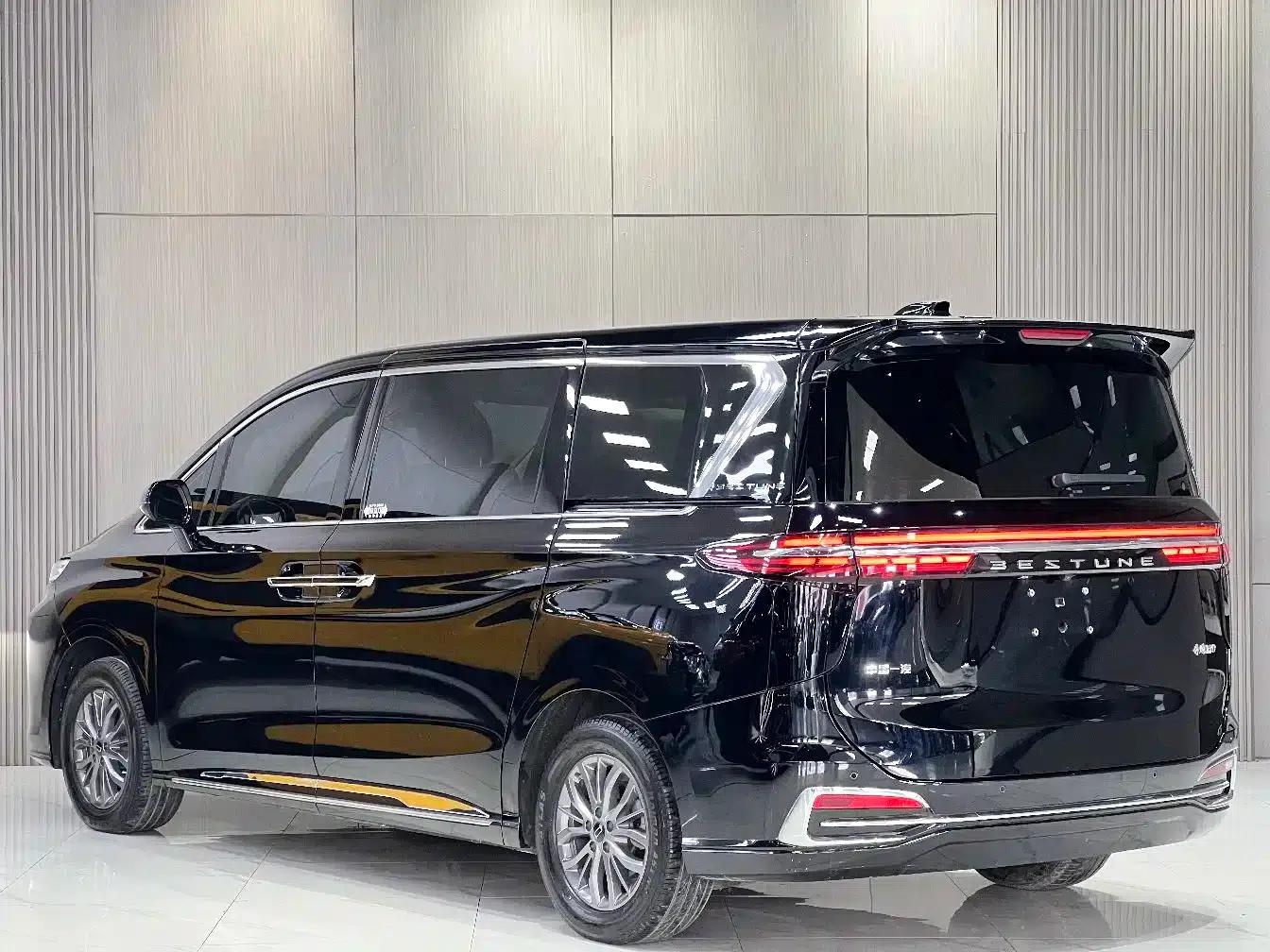 Bestune M9 2023 2.0T Premium 70th Anniversary Edition — миниатюра 9