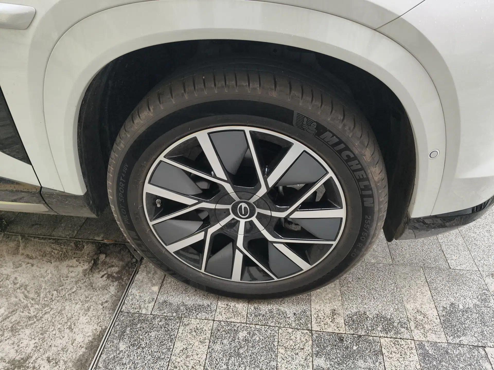 GAC Trumpchi Xiangwang S7 2025 180km Ultra All-Wheel Drive LiDAR Edition — миниатюра 8