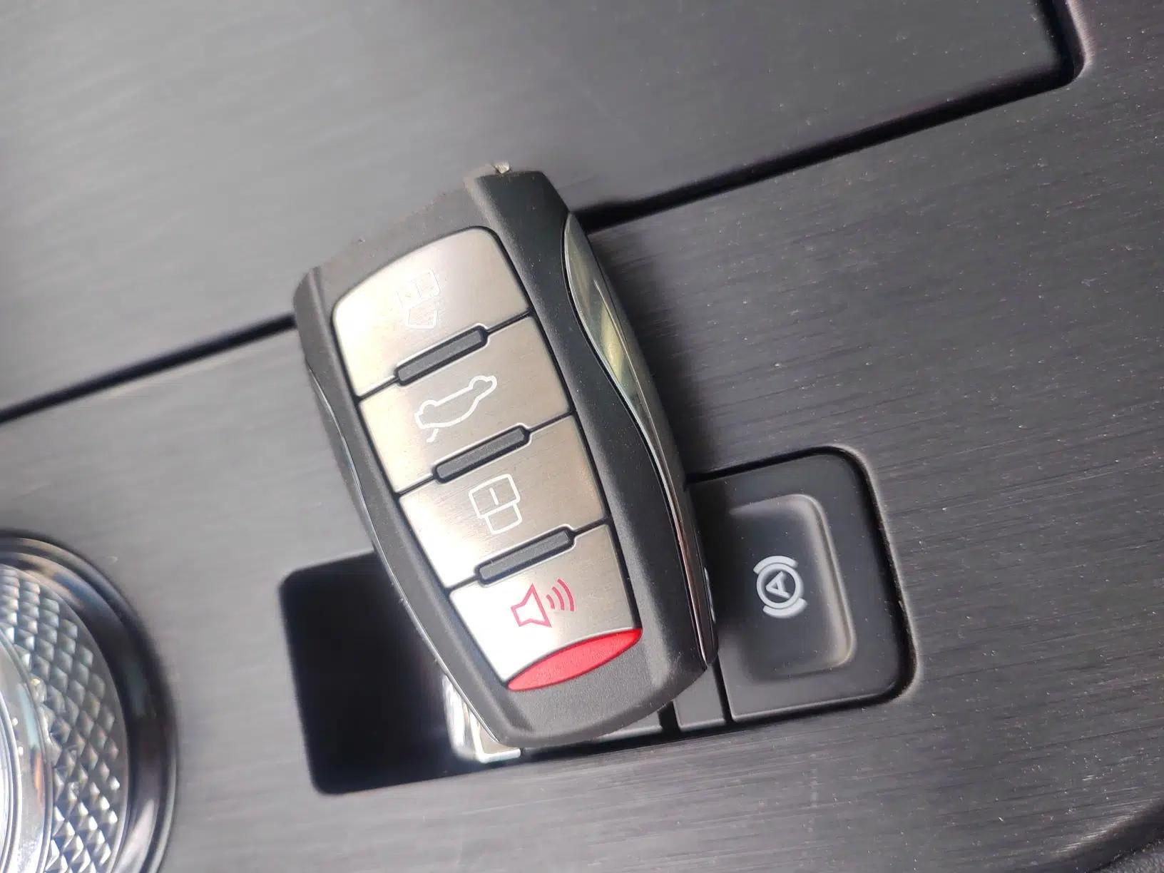 Haval H6 New Energy 2023 DHT-PHEV 110KM Enjoyment Edition — миниатюра 12