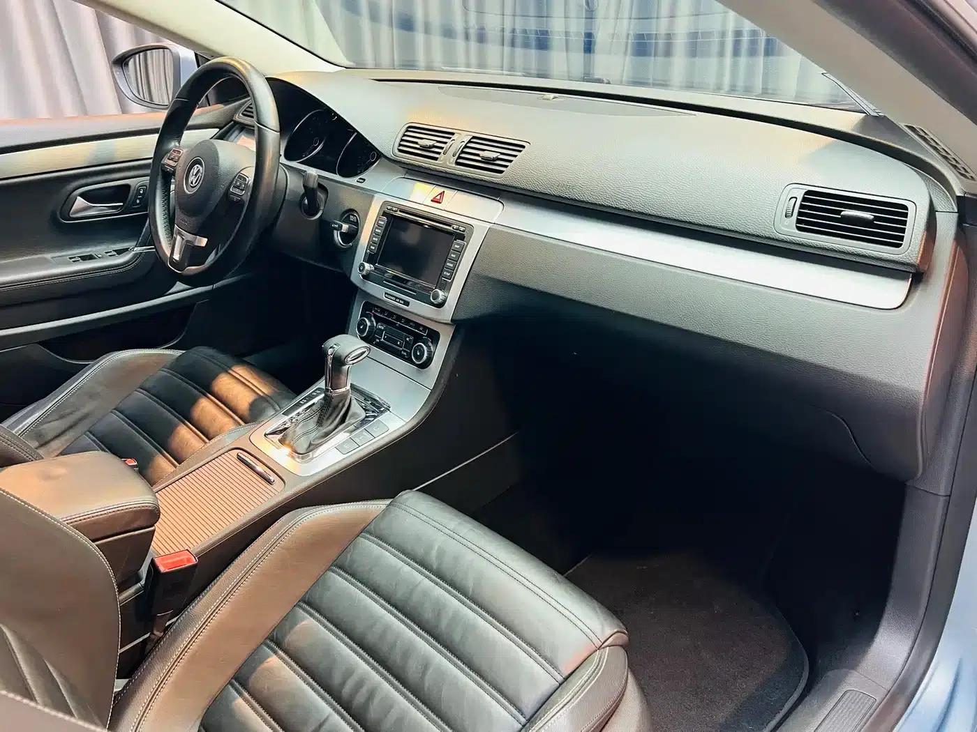 Volkswagen CC 2009 3.6FSI Top-of-the-line version — миниатюра 11