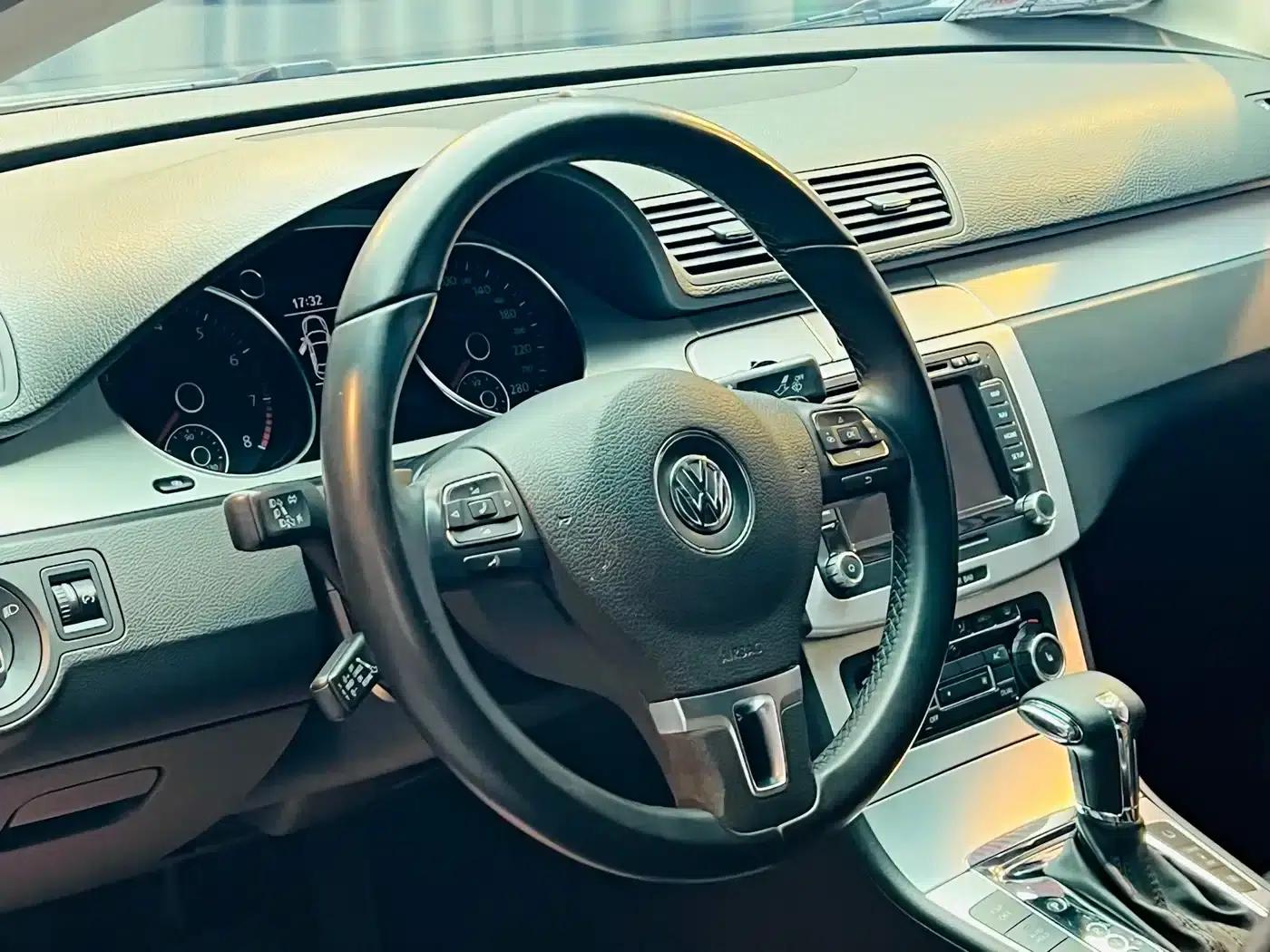 Volkswagen CC 2009 3.6FSI Top-of-the-line version — миниатюра 16