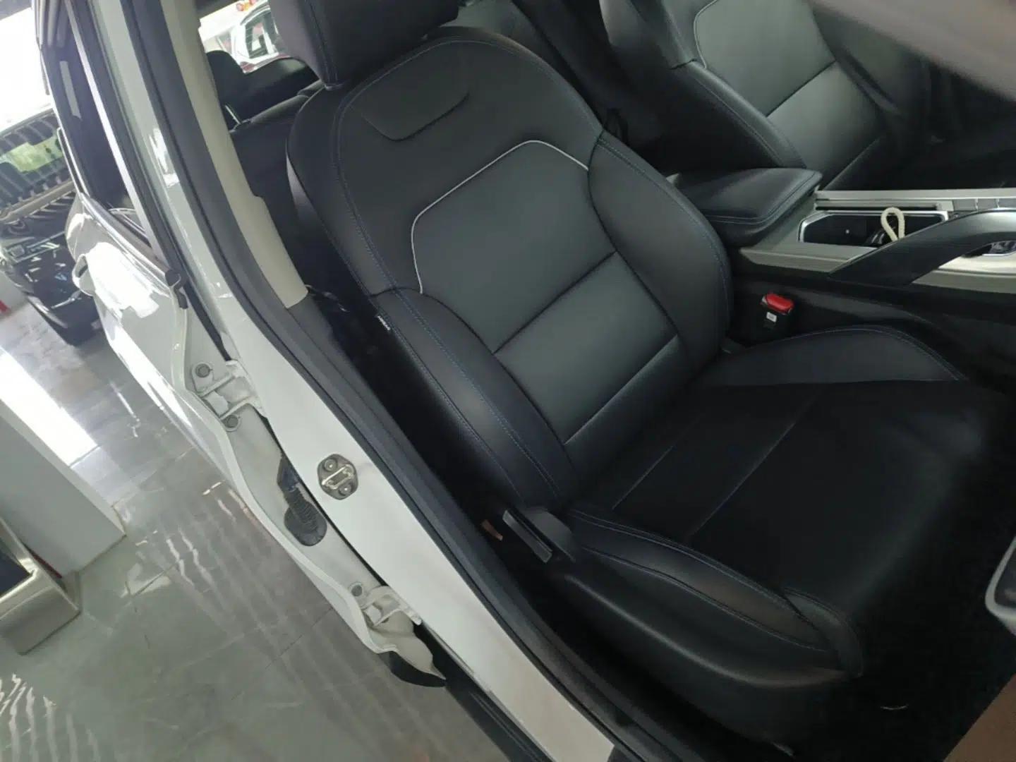 Geely Auto Coolray New Energy 2020 1.5T ePro Higher — миниатюра 23