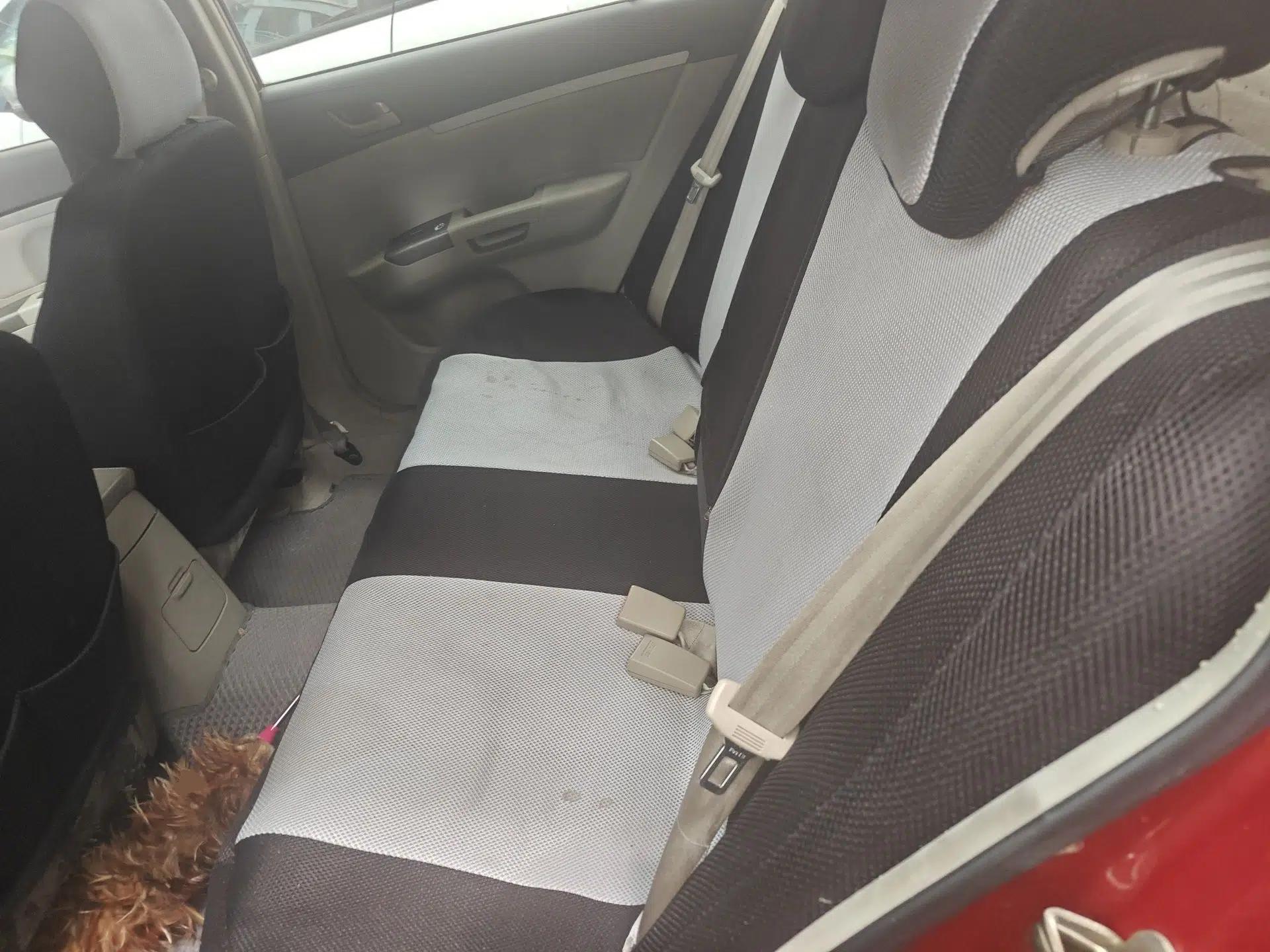 Geely Auto Classic Emgrand 2010 Hatchback 1.5L Manual Comfort Edition — миниатюра 18