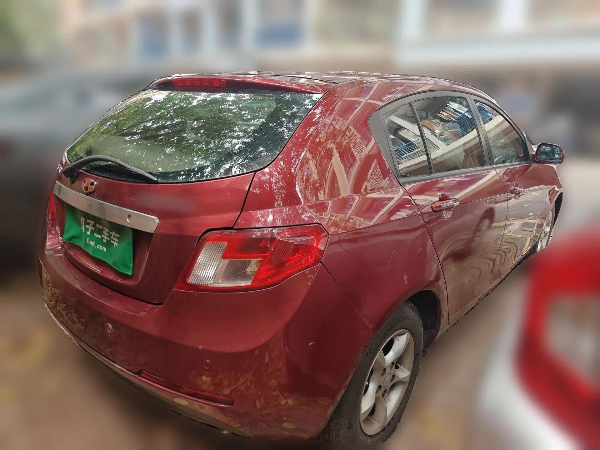 Geely Auto Classic Emgrand 2010 Hatchback 1.5L Manual Comfort Edition — миниатюра 6