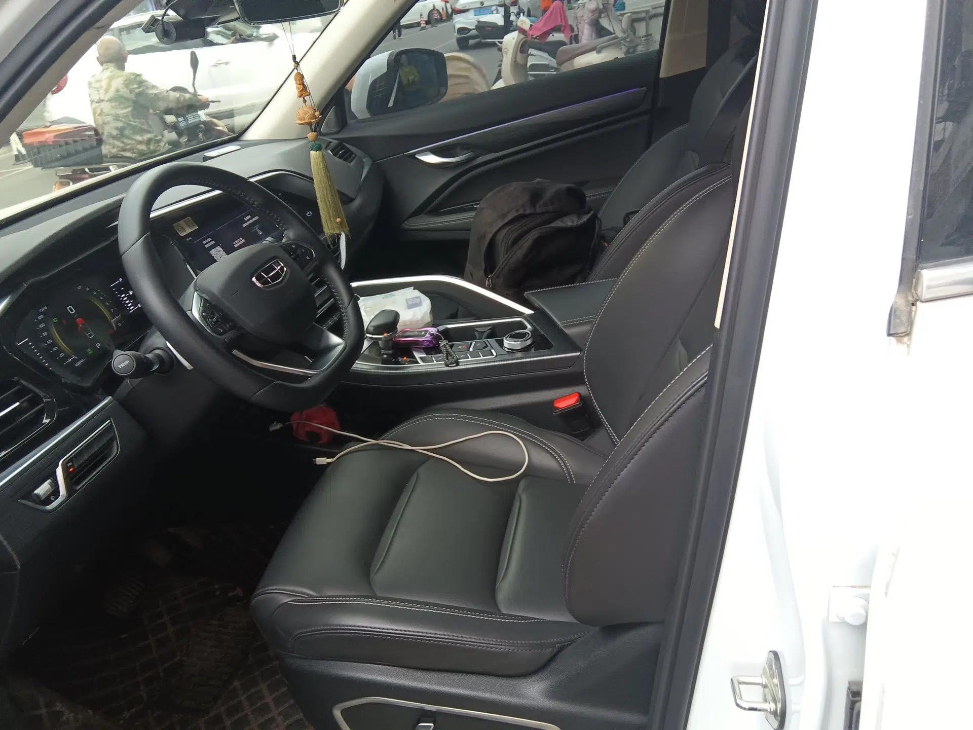 Geely Auto Monjaro S 2021 2.0TD Automatic Two-Wheel Drive Lightning Edition — миниатюра 16