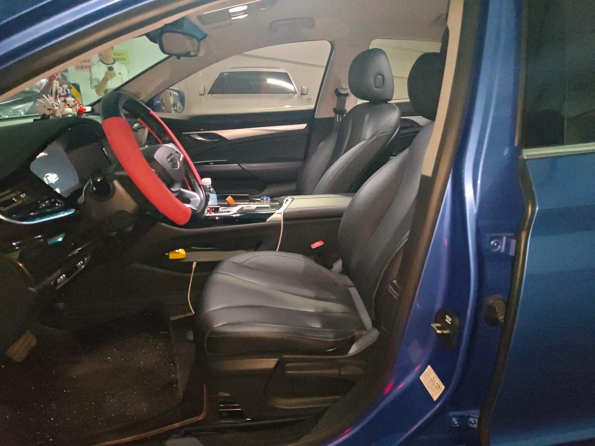 Geely Auto Emgrand GT New Energy 2018 1.5T PHEV Yaoyue Edition — миниатюра 16
