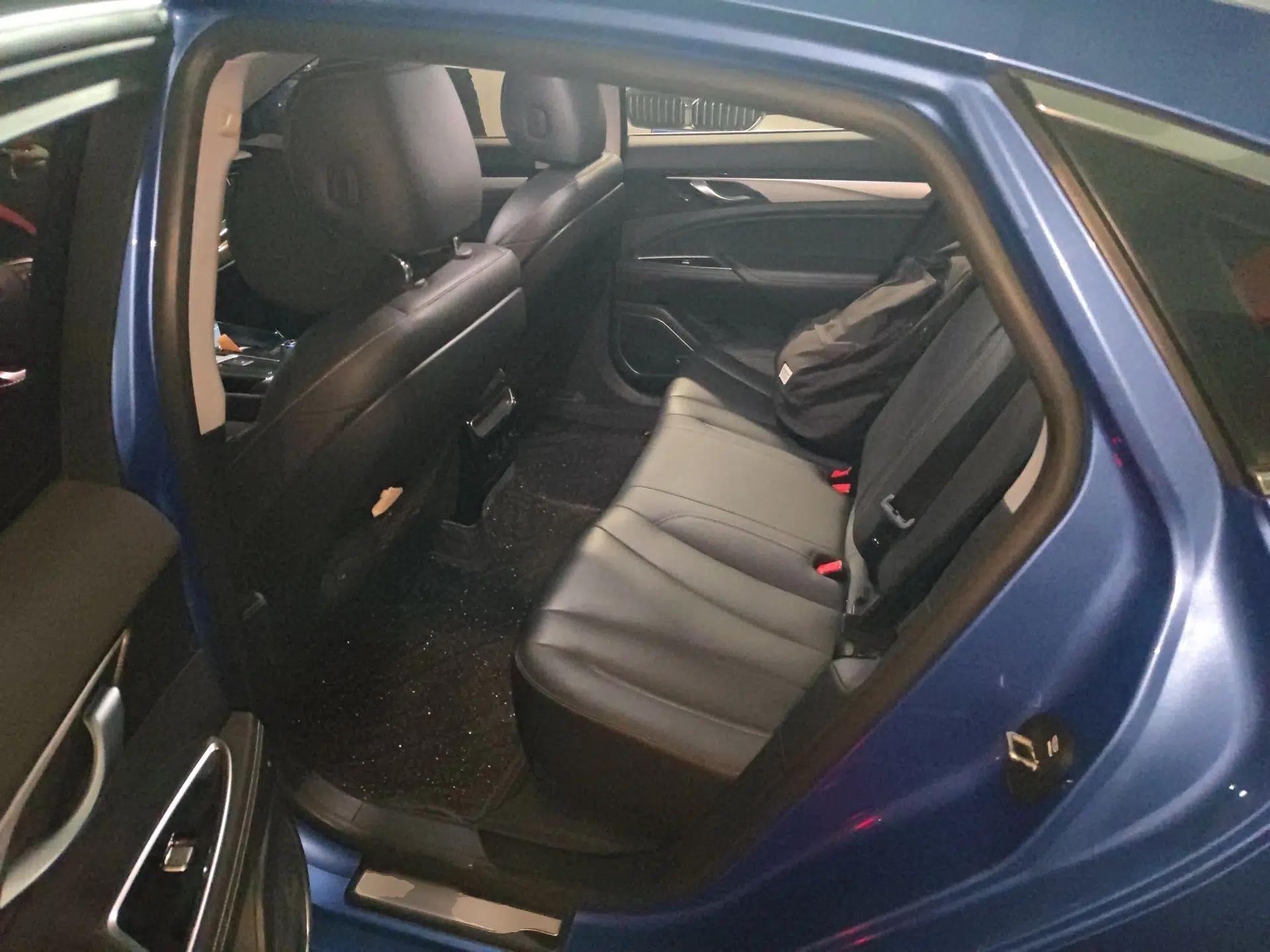 Geely Auto Emgrand GT New Energy 2018 1.5T PHEV Yaoyue Edition — миниатюра 18