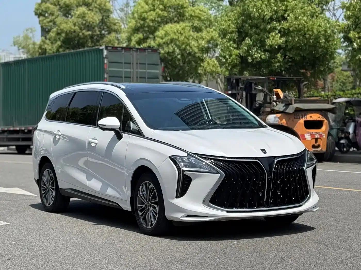 Fengxing Yacht 2024 1.5T DCT Ocean View Edition — миниатюра 3