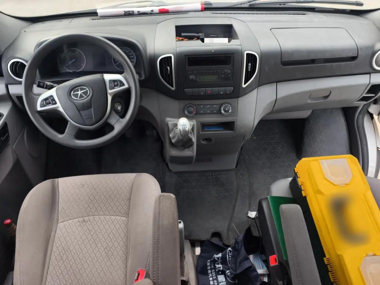 JAC Group Sunray 2022 2.0T Fuel-Efficient King PLUS Express Version Mid-axle 5-6 Seats HFC4DB3-2E4 — миниатюра 10