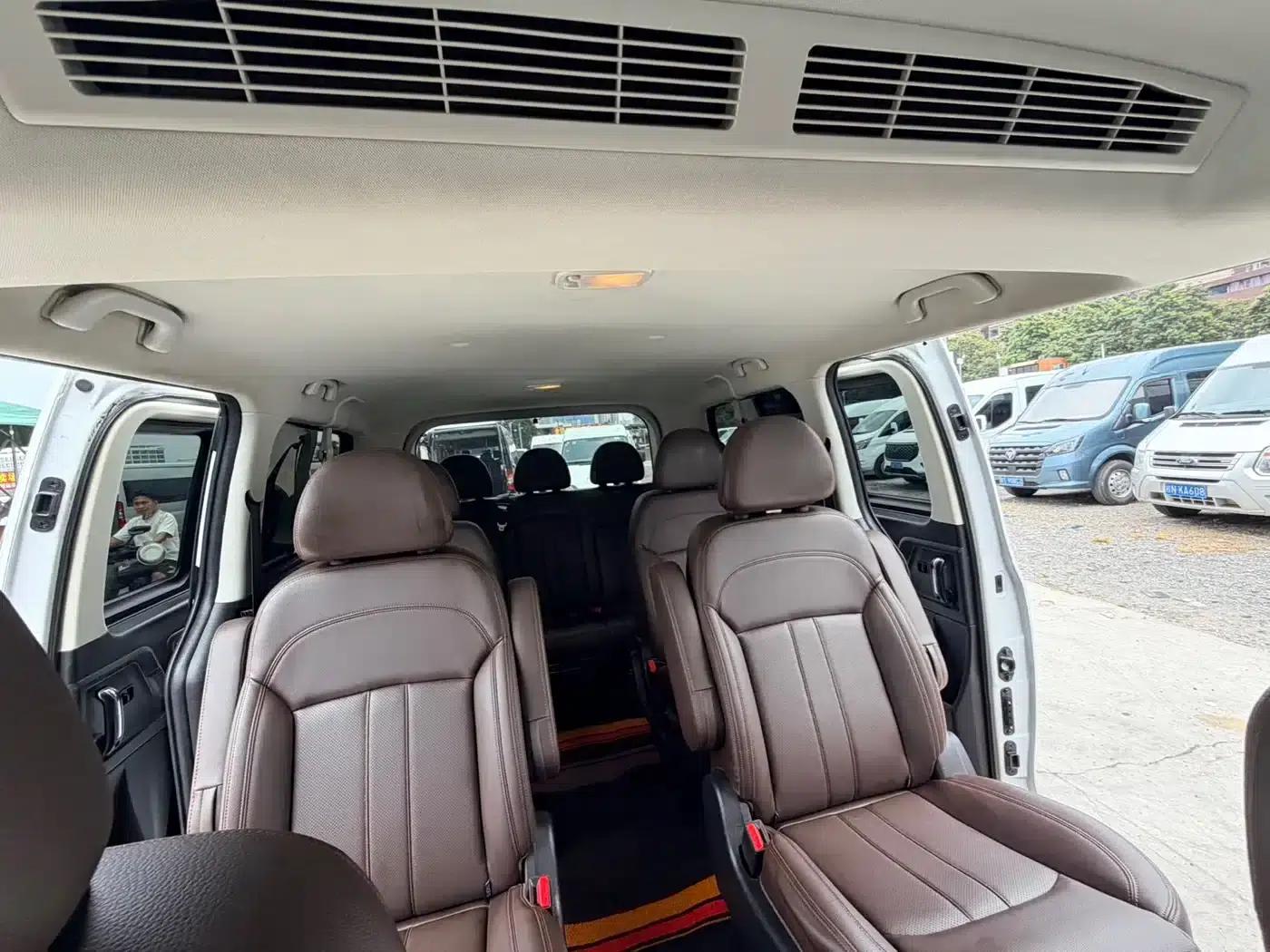 Lingzhi PLUS 2023 2.0L Manual Comfort CNG 9-seater — миниатюра 14