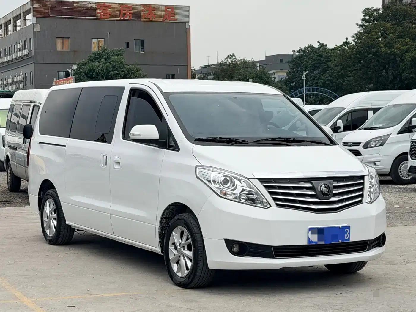 Lingzhi PLUS 2023 2.0L Manual Comfort CNG 9-seater — миниатюра 3