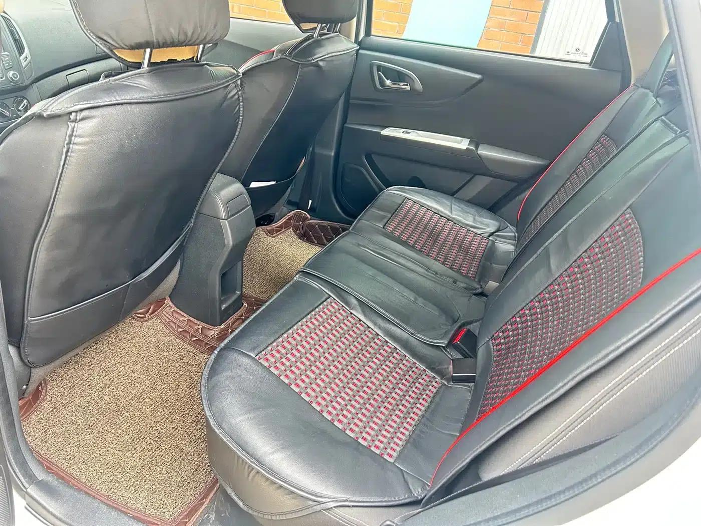 Dongfeng Fengshen AX3 2016 1.5L Automatic Cool Edition — миниатюра 11