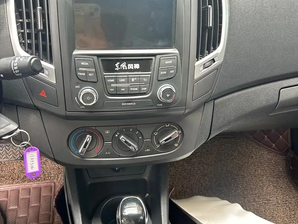 Dongfeng Fengshen AX3 2016 1.5L Automatic Cool Edition — миниатюра 16