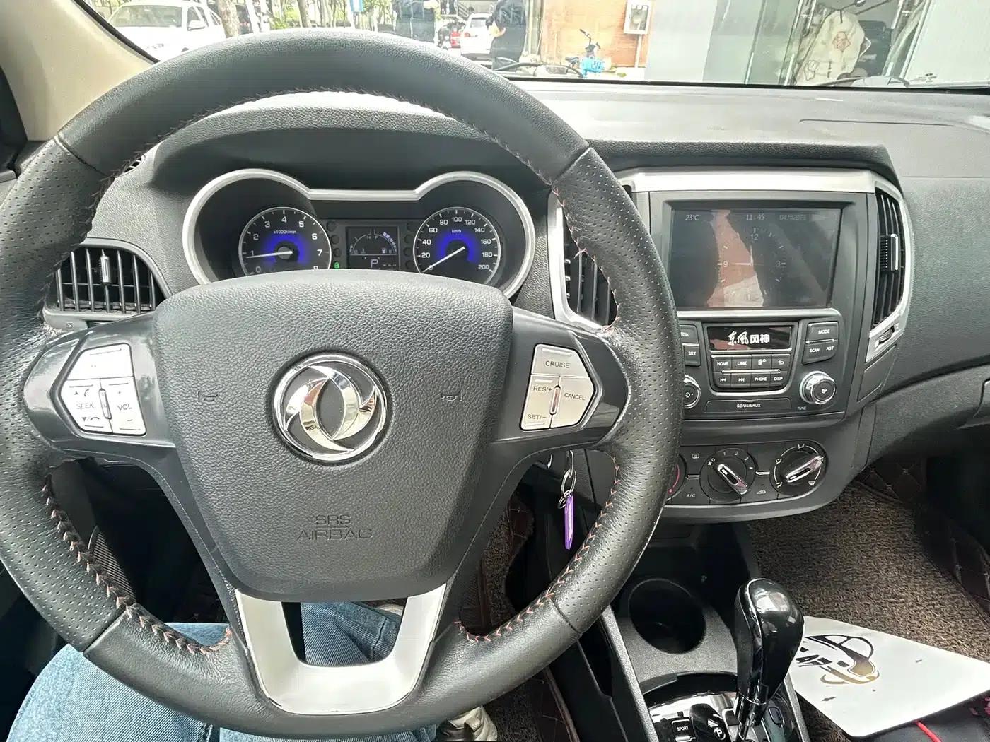 Dongfeng Fengshen AX3 2016 1.5L Automatic Cool Edition — миниатюра 9