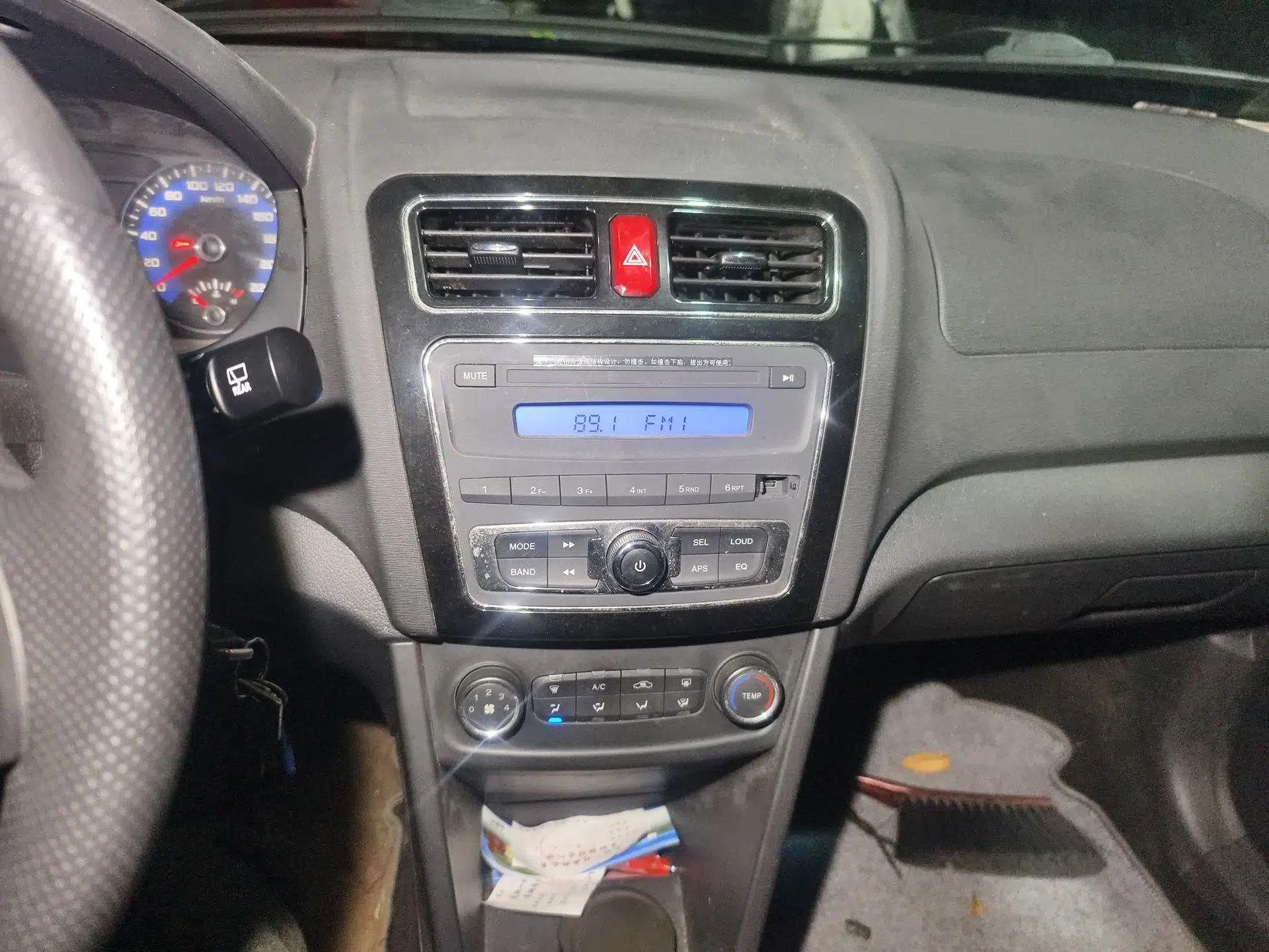 JAC Group Heyue A13RS 2014 CROSS 1.3L Manual Comfort Model — миниатюра 14