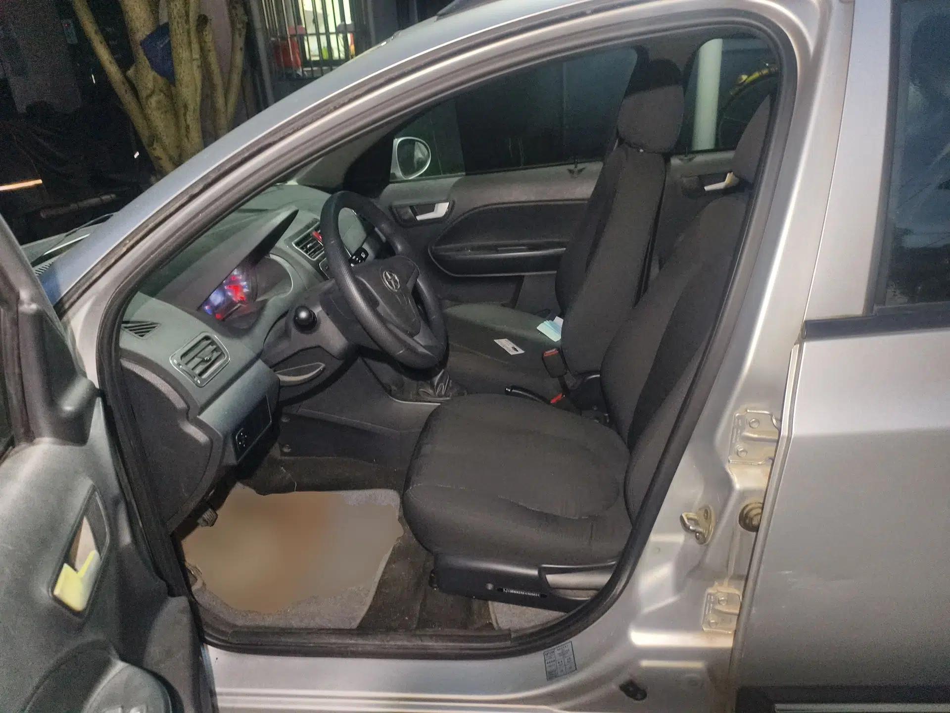 JAC Group Heyue A13RS 2014 CROSS 1.3L Manual Comfort Model — миниатюра 16