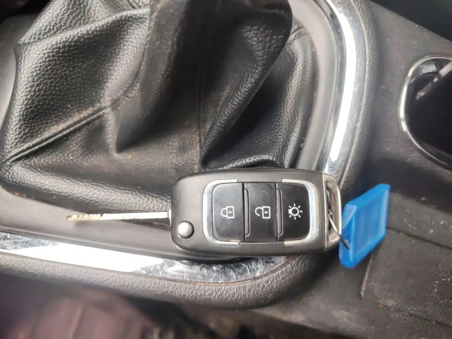 Jinbei Gold Hiace 2021 1.5L Passenger Van Travel Lion 6-Seater — миниатюра 12