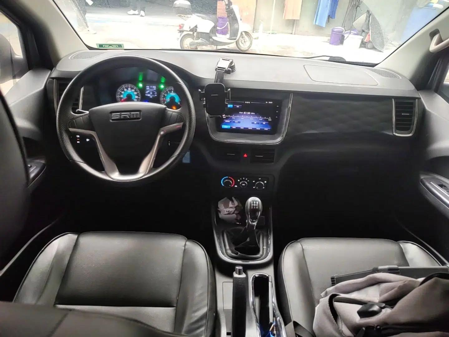 Jinbei Gold Hiace 2021 1.5L Passenger Van Travel Lion 6-Seater — миниатюра 13