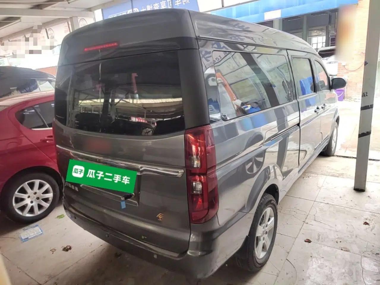 Jinbei Gold Hiace 2021 1.5L Passenger Van Travel Lion 6-Seater — миниатюра 6