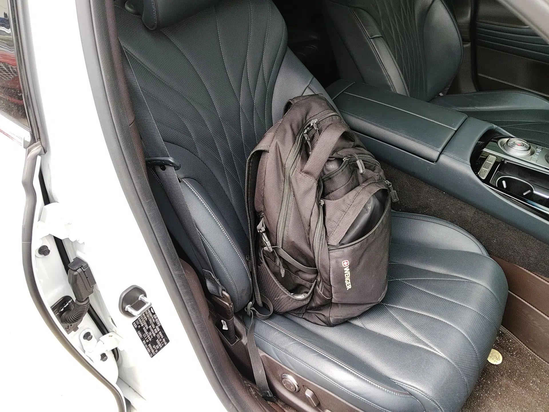 Genesis G80 2023 2.5T Rear-Drive Luxury Edition — миниатюра 23