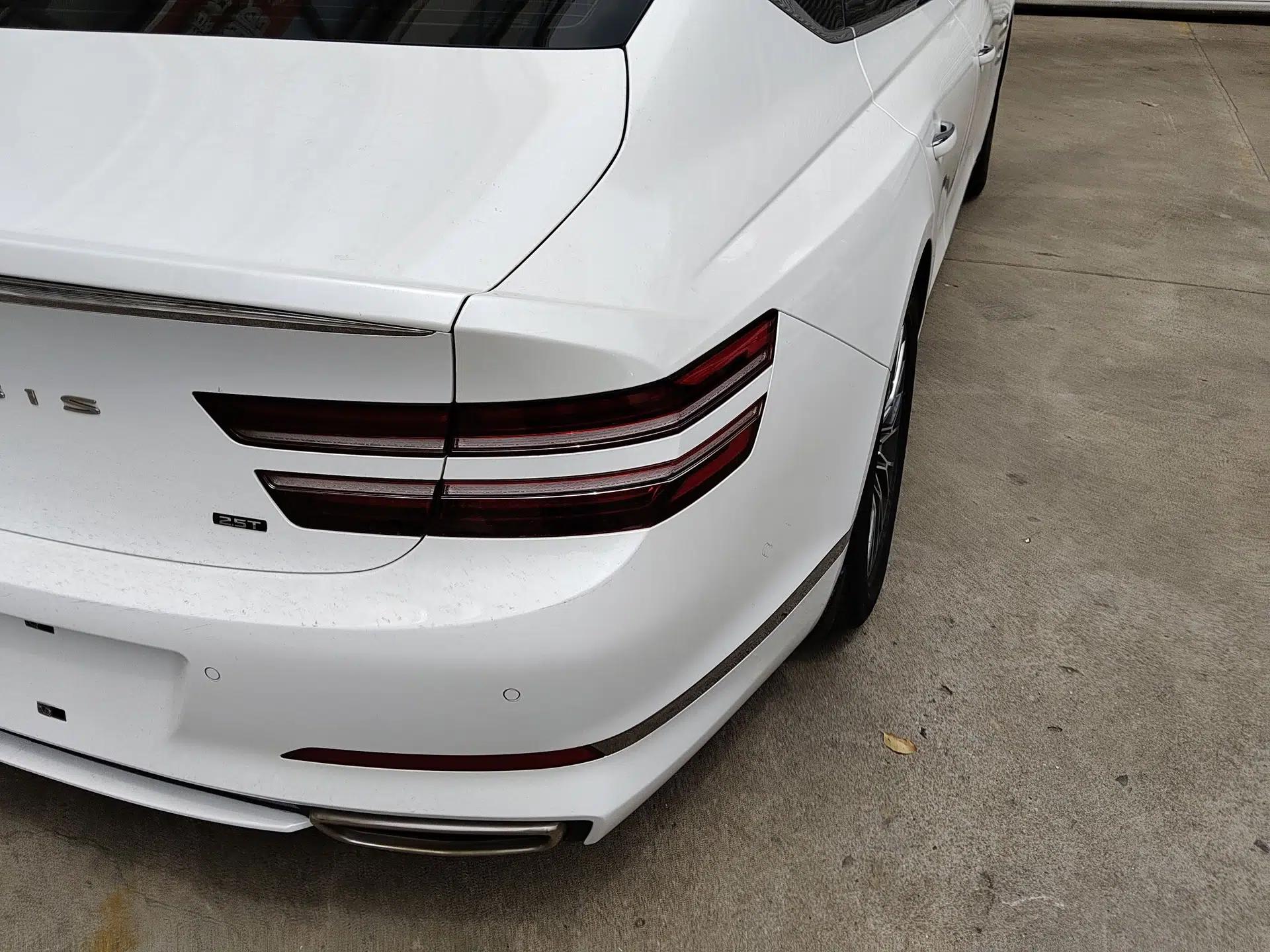 Genesis G80 2023 2.5T Rear-Drive Luxury Edition — миниатюра 7