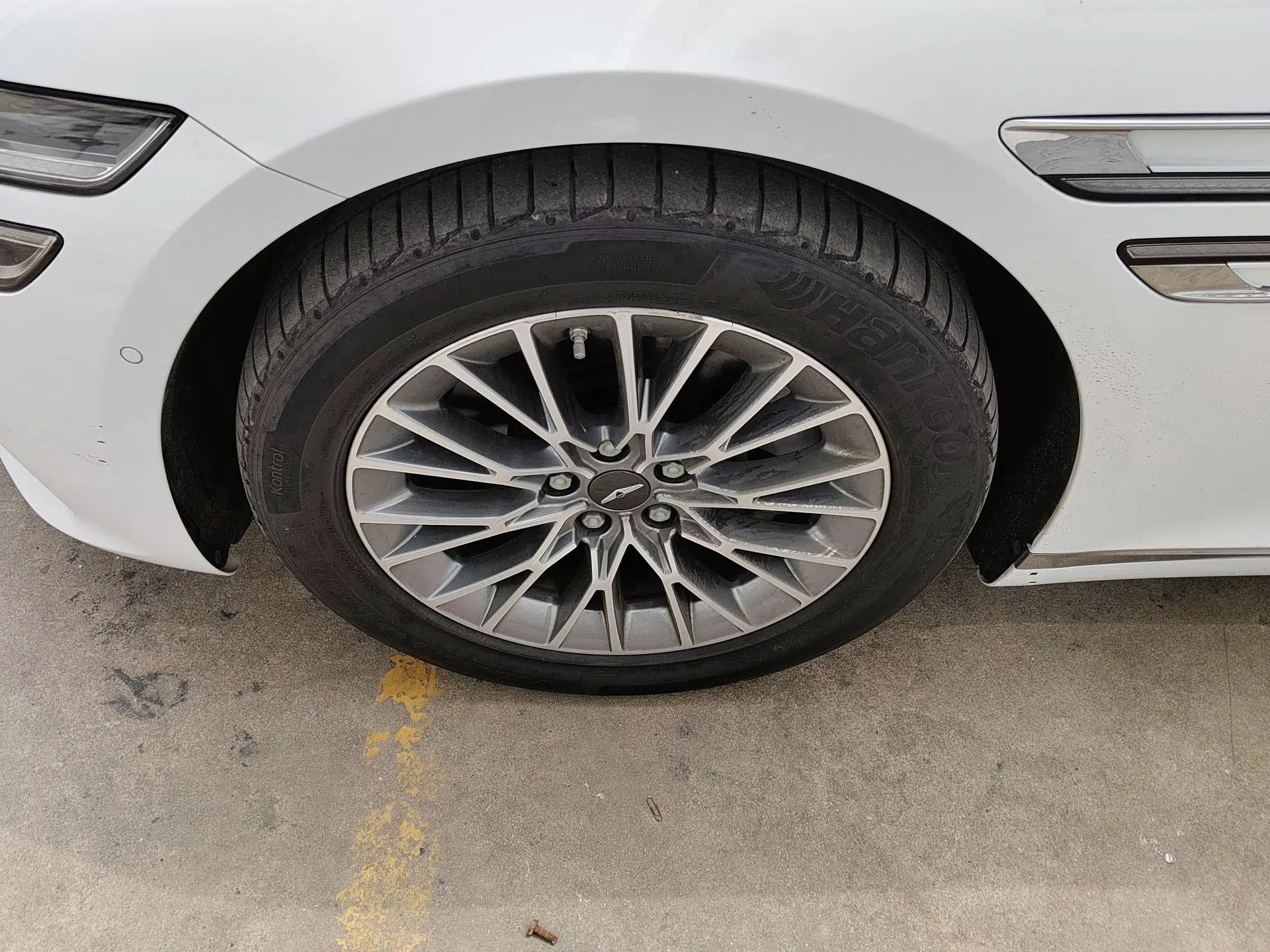 Genesis G80 2023 2.5T Rear-Drive Luxury Edition — миниатюра 8