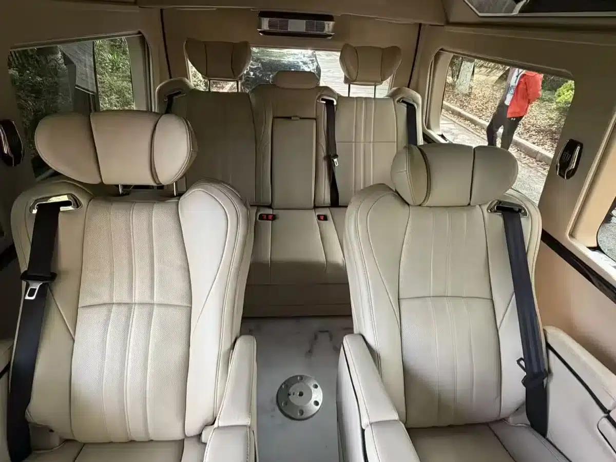 2021 HIACE 3.5L Middle East Edition — миниатюра 7