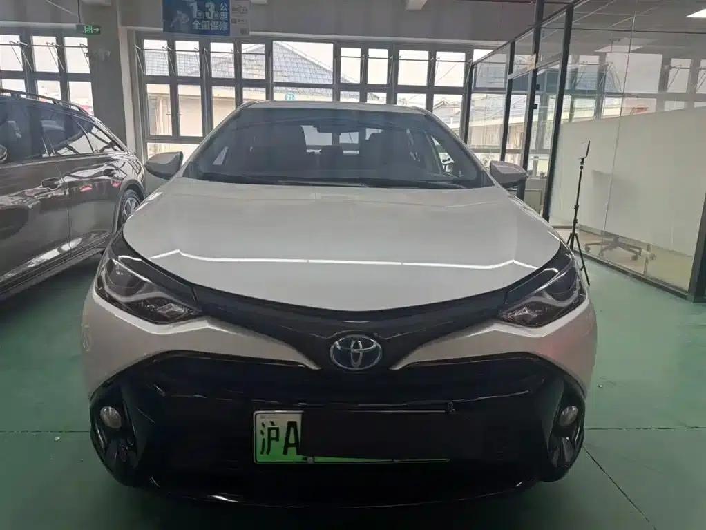 Levin Hybrid E+ 2019 1.8PH GS E-CVT Elite Edition — миниатюра 2