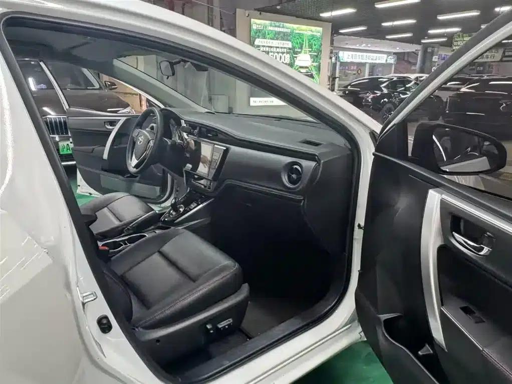 Levin Hybrid E+ 2019 1.8PH GS E-CVT Elite Edition — миниатюра 6