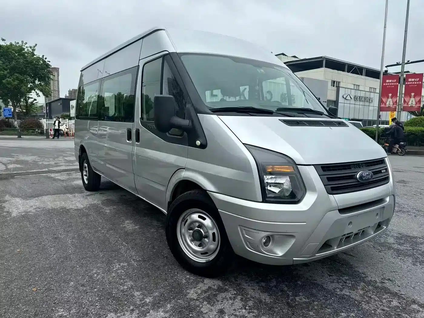 New Generation Ford Transit 2019 Model 2.2T Multi-functional Long Wheelbase Mid-roof 7-Seater National VI Emission Standard — миниатюра 2