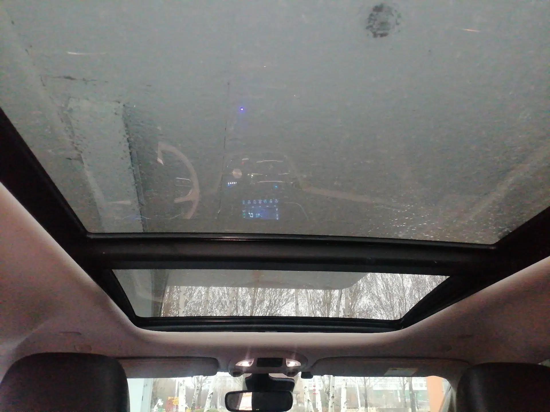 Chrysler Grand Voyager PHEV 2019 3.6L Plug-in Hybrid — миниатюра 19