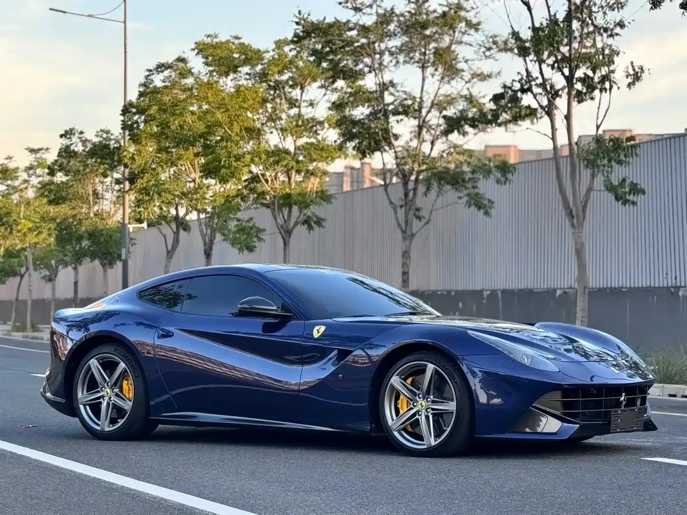 2013 F12berlinetta 6.3L Standard Model — миниатюра 4