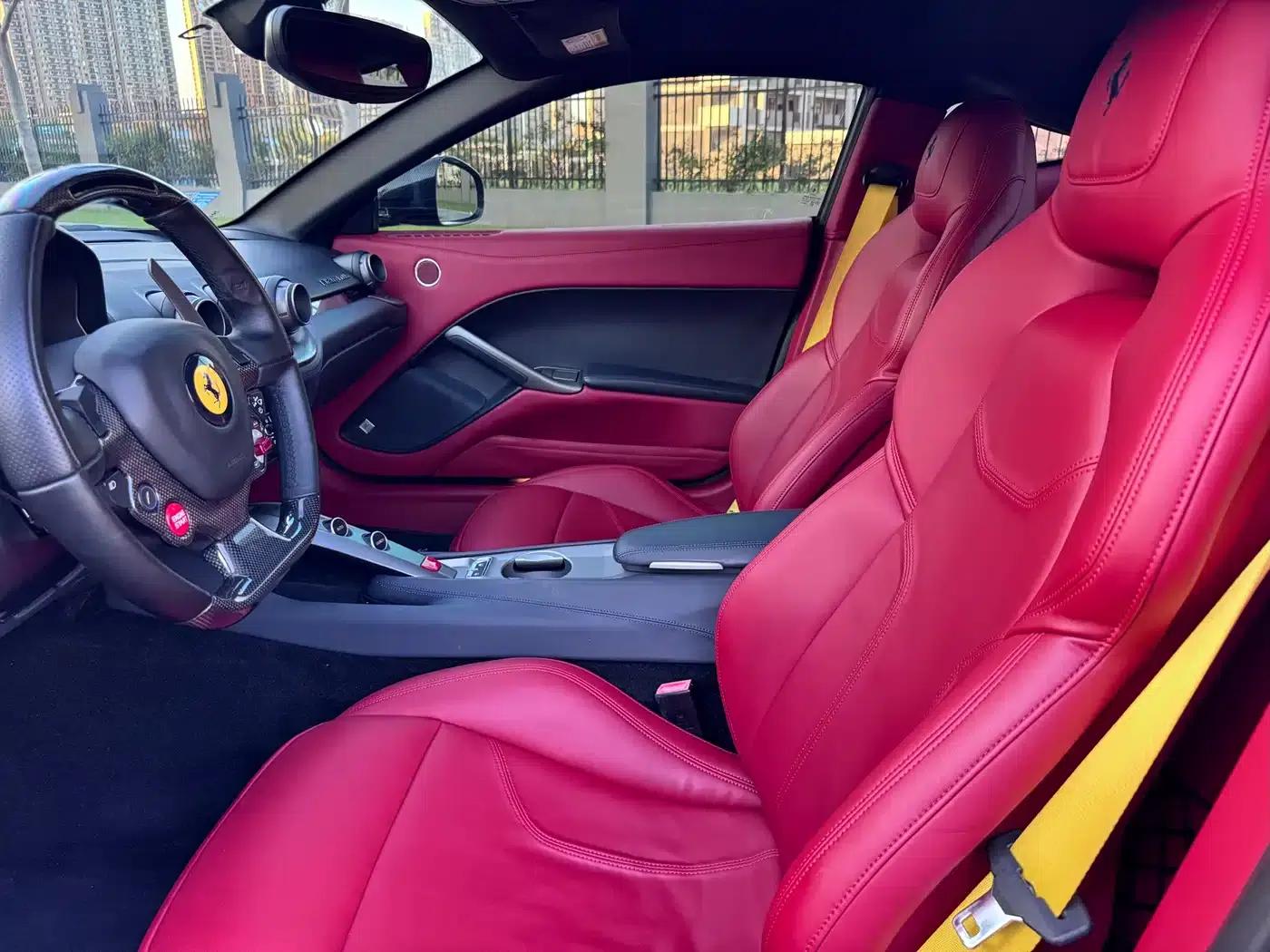 2013 F12berlinetta 6.3L Standard Model — миниатюра 7
