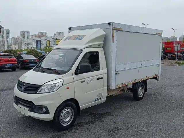 Xiangling V 2018 1.5L Semi-Monopoly 3170mm Wheelbase Van DAM15R