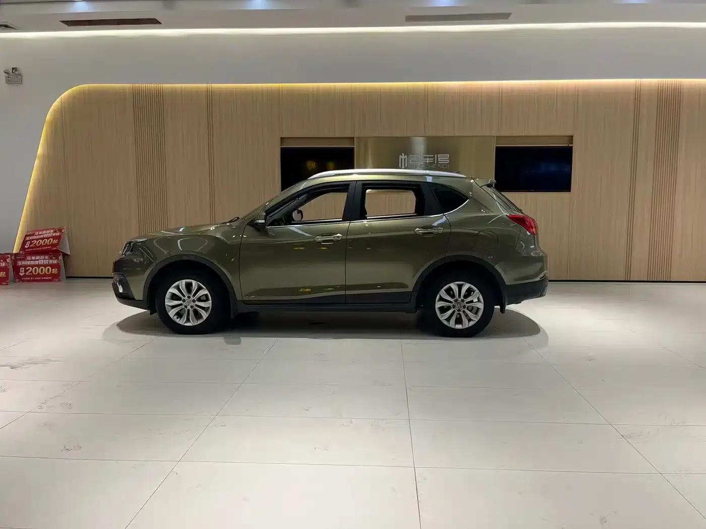 Trumpchi GS5 Super 2015 2.0L Automatic 2WD Elite Edition — миниатюра 3